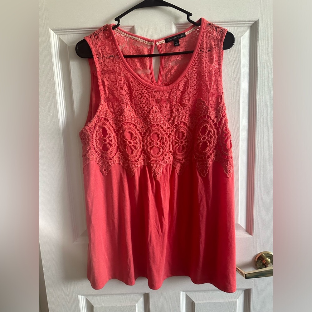 Lacey tank